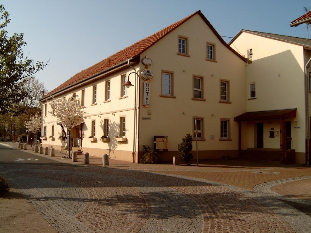 Garni Zum Adler Hotel Gensingen ภายนอก รูปภาพ